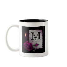 Gotische Rose, Kerze, Pergament und Schlösser