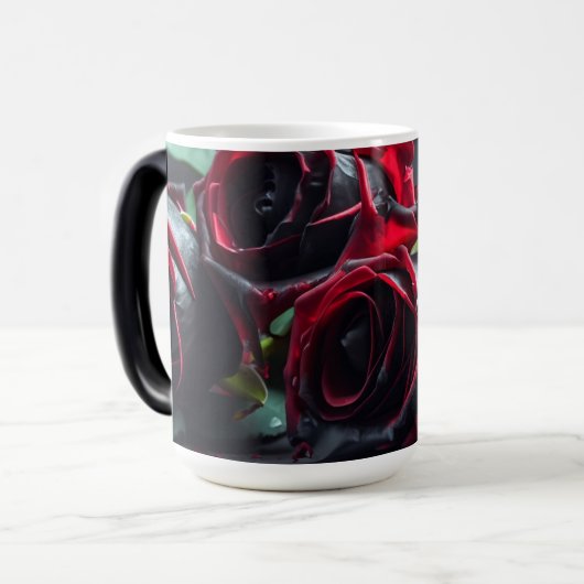 Gotische Rose Verwandlungstasse (Vorderseite Links)