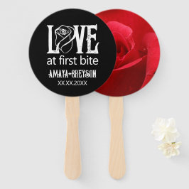 Gotische Rote Rose Liebe bei First Bite Wedding Fächer
