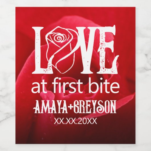 Gotische Rote Rose Liebe bei First Bite Wedding Weinetikett (Einzelnes Label)