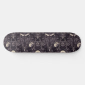 Gotische Skull Moths und Moon Skateboard (Horizontal)