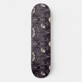 Gotische Skull Moths und Moon Skateboard (Vorderseite)