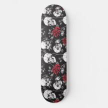 Gotische Skulls und Rose Skateboard