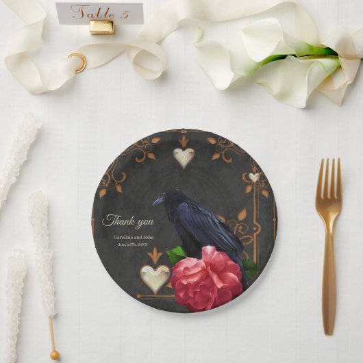 Gotischer Schädel und Raven. Pappteller (Hochzeit)