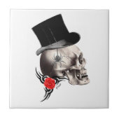 Gotischer Schädel und Tätowierungsstil der Rose Fliese (Vorderseite)