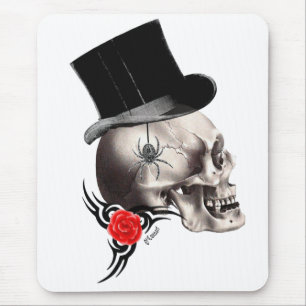 Gotischer Schädel und Tätowierungsstil der Rose Mousepad