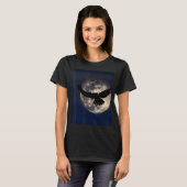 Gotischer Schatten eines Raubvogels T-Shirt (Vorne ganz)
