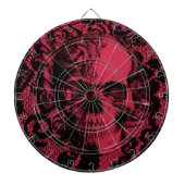 Gotischer Spitzeschädel in tiefrotem. Dartscheibe (vorne)