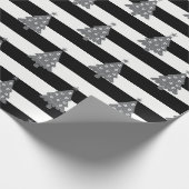 Gotischer Weihnachtsbaum mit Streifen Geschenkpapier (Ecke)