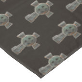 Gotisches Halloween-Friedhofskopfsteinkreuz Zeichn Tischdecke (Schrägansicht)