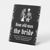 Gotisches Halloween wie alt das Brautspiel war Sockelschild (Vorderseite)