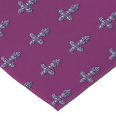 Gotisches Kreuz in Lila Form mit Monogramm Kurzer Tischläufer (Ecke)