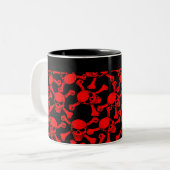 GOTISCHES SCHÄDEL-KNOCHEN-MUSTER ZWEIFARBIGE TASSE (Vorderseite Links)