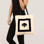 Gotisches Schwarzes Eichenholz Silhouette Kunstvol Tragetasche (Vorderseite (Produkt))