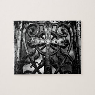 Gotisches viktorianisches Kreuz Puzzle
