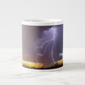 Gott der Herrlichkeit Thunders Psalm 105:39 KJV Jumbo-Tasse (Vorderseite)