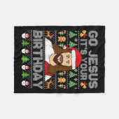 Gott, es ist dein Geburtstag Ugly Weihnachtskraut Fleecedecke (Vorderseite (Horizontal))