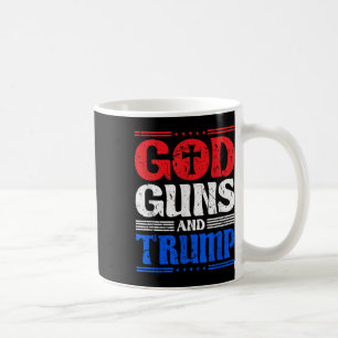 Gott Gewehre und Trump-amerikanischer Flaggenpatot Kaffeetasse