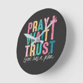 Gott hat einen Plan Runde Wanduhr (Winkel)