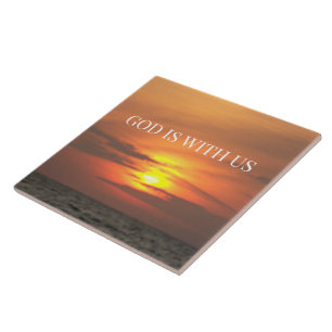 „Gott ist bei uns – Warmer Glanz Christi Sonnenauf Fliese