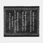 Gott ist immer bei dir, nie allein fleecedecke (Vorderseite (Horizontal))