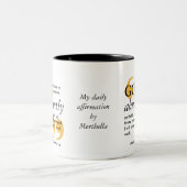 GOTT IST IN DER LAGE, Christliche Affirmation ZU B Zweifarbige Tasse (Mittel)