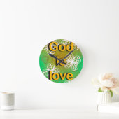 Gott ist Liebe Runde Wanduhr (Zuhause)