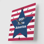 Gott segne Amerika rot weiß und blau Quadratische Wanduhr (Winkel)