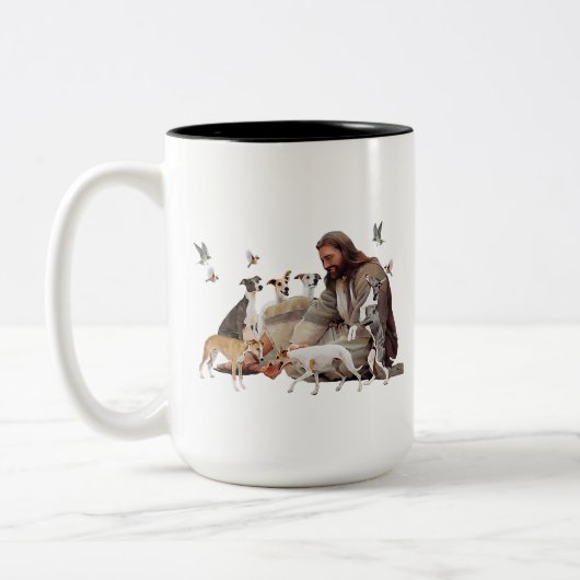 Gott umgeben von Whippet Zweifarbige Tasse (Links)