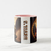 "Göttlicher Gamerbalance: Teufelsgelenke-Cup-Desig Zweifarbige Tasse (Mittel)