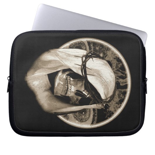 Göttlicher Verfall - Gothic Design Laptopschutzhülle (Vorderseite)
