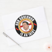 Gov. Newsome ist ein Idiot Classic Round Sticker (Umschlag)