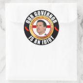 Gov. Newsome ist ein Idiot Classic Round Sticker (Tasche)