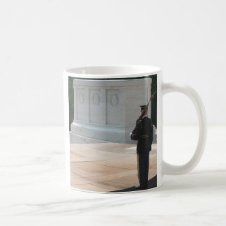 Grab der Unbekannten Kaffeetasse