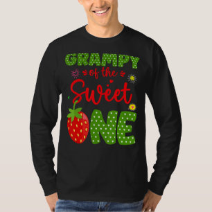 Gräberei des Geburtstags einer Erdbeere 1st Frucht T-Shirt