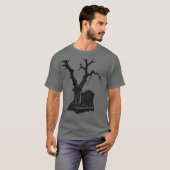 Grabstein und Baum T-Shirt (Vorne ganz)