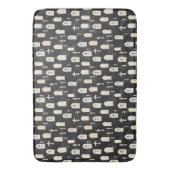 Grabsteine, Kerzen und Kreuzungen im Twilight Badematte (Vorderseite Vertikal)