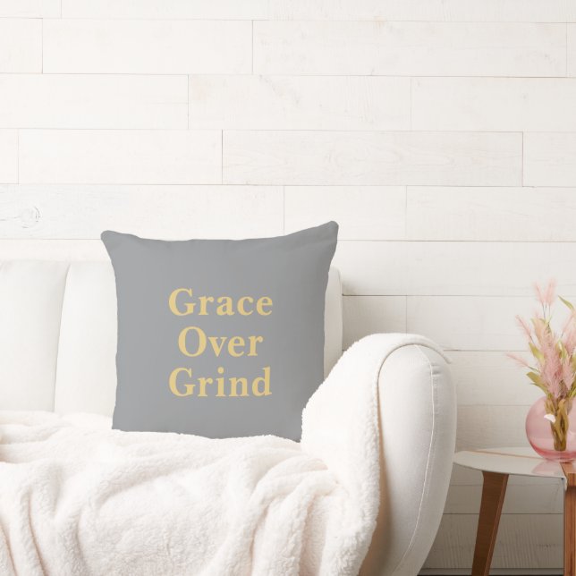 Grace Over Grind Minimalist Quote Grey  Kissen (Liege)