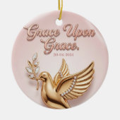 "Grace Upon Grace" Keepsake Ornament: Keramik Ornament (Vorne)