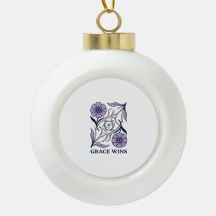 Grace Wins Floral Christian Vintage Engraving T-Sh Keramik Kugel-Ornament