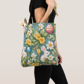 Graceful Apple Blossom, Tulips und Ostereier Tasche (Von Nahem)