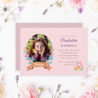 Graceful Blüten: HandGezeichnet Blumenkranz| Rosa Einladung