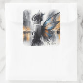 Graceful Flügel brünett Minimalismus Stadtdämmerun Quadratischer Aufkleber (Tasche)