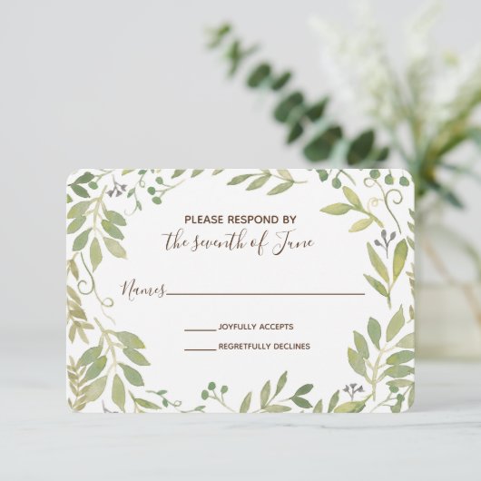 Graceful Greenery Reply Card RSVP Karte (Stehend Vorderseite)