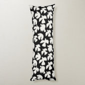 Graceful White Fying Doves Grafikmuster Seitenschläferkissen (Rückseite (Vertikal))