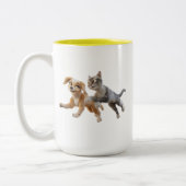 Gracie & Pedro Unleashed Zweifarbige Tasse (Links)