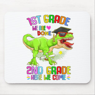 Grad Abschluss T-rex letzter Tag der Schule 1. Gra Mousepad