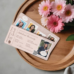 Grad Adventure Awaits Boarding Pass Flugzeug Ticke Einladung