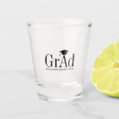 Grad Black Typografy Abschluss Hat Schnapsglas (Vorderseite)
