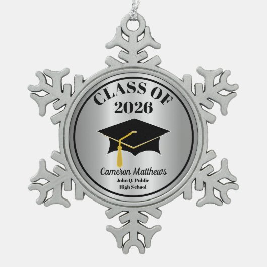 Grad Cap-Klasse des Silver Name-Abschlusses 2026 Schneeflocken Zinn-Ornament (Vorderseite)